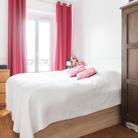 Superb Bright Apt, Beautiful View Near Republique Apartment